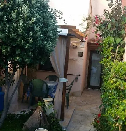 Le Anfore Casa Vacanza Feriehus